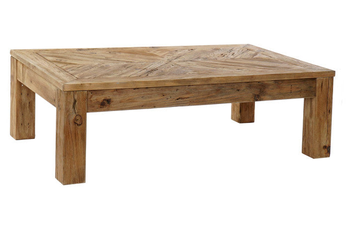 Mesa de centro hecha con cajas de madera de pino 100x100x50