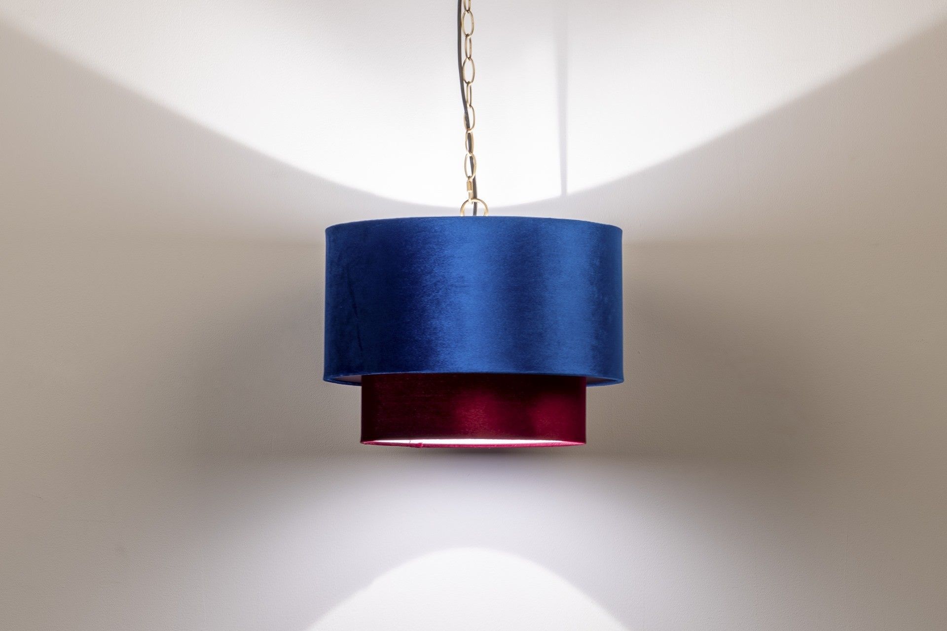 LAMPARA DE TECHO METAL-POLIESTER 45x45x149 CM