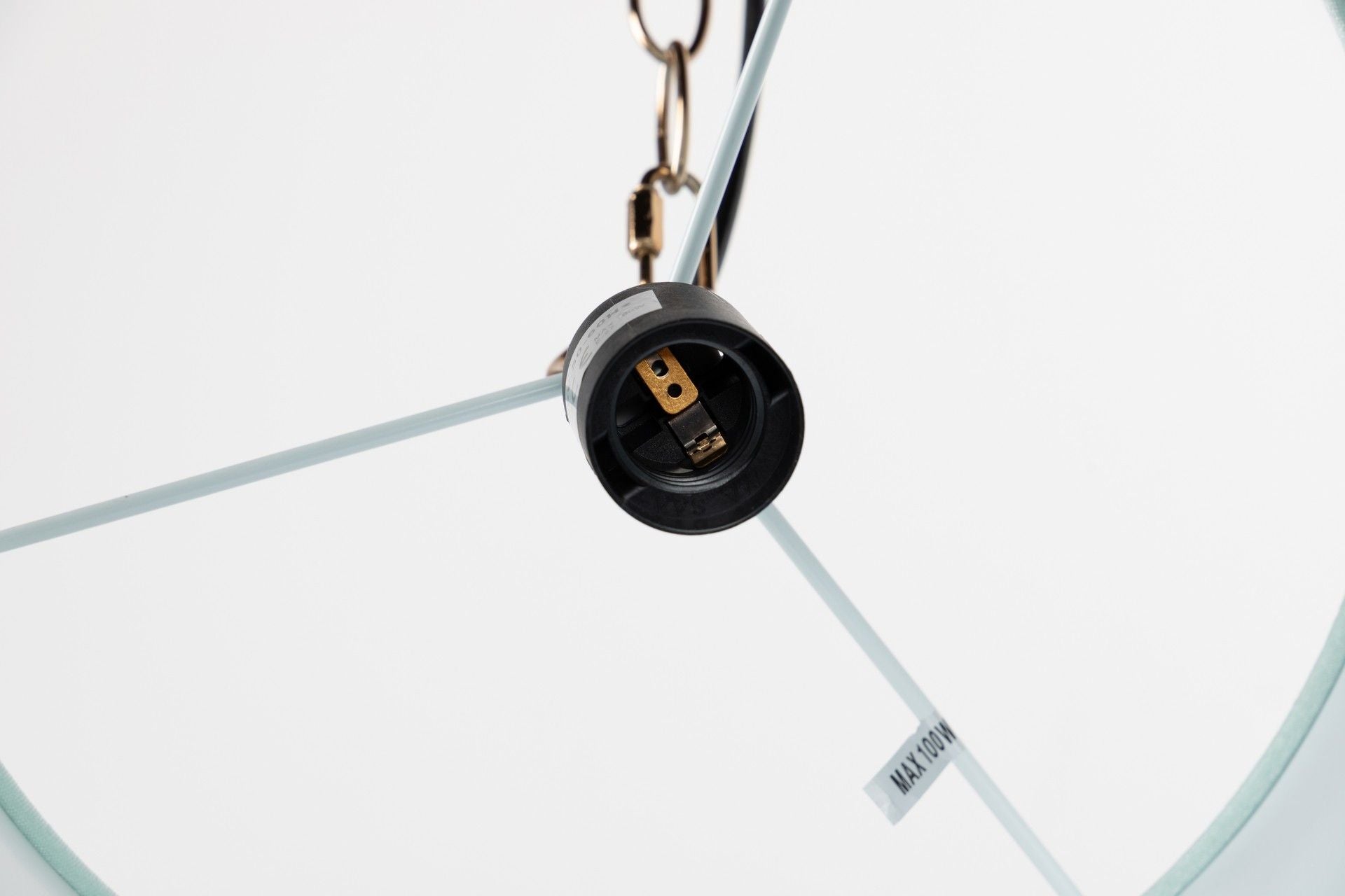 LAMPARA DE TECHO METAL-POLIESTER 45x45x149 CM