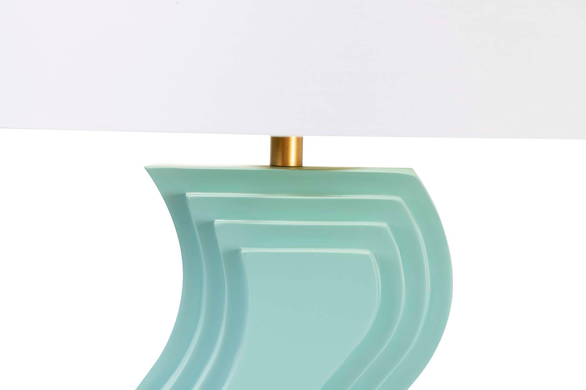CANDEEIRO DE MESA DE POLIRESINA 36x36x56 CM
