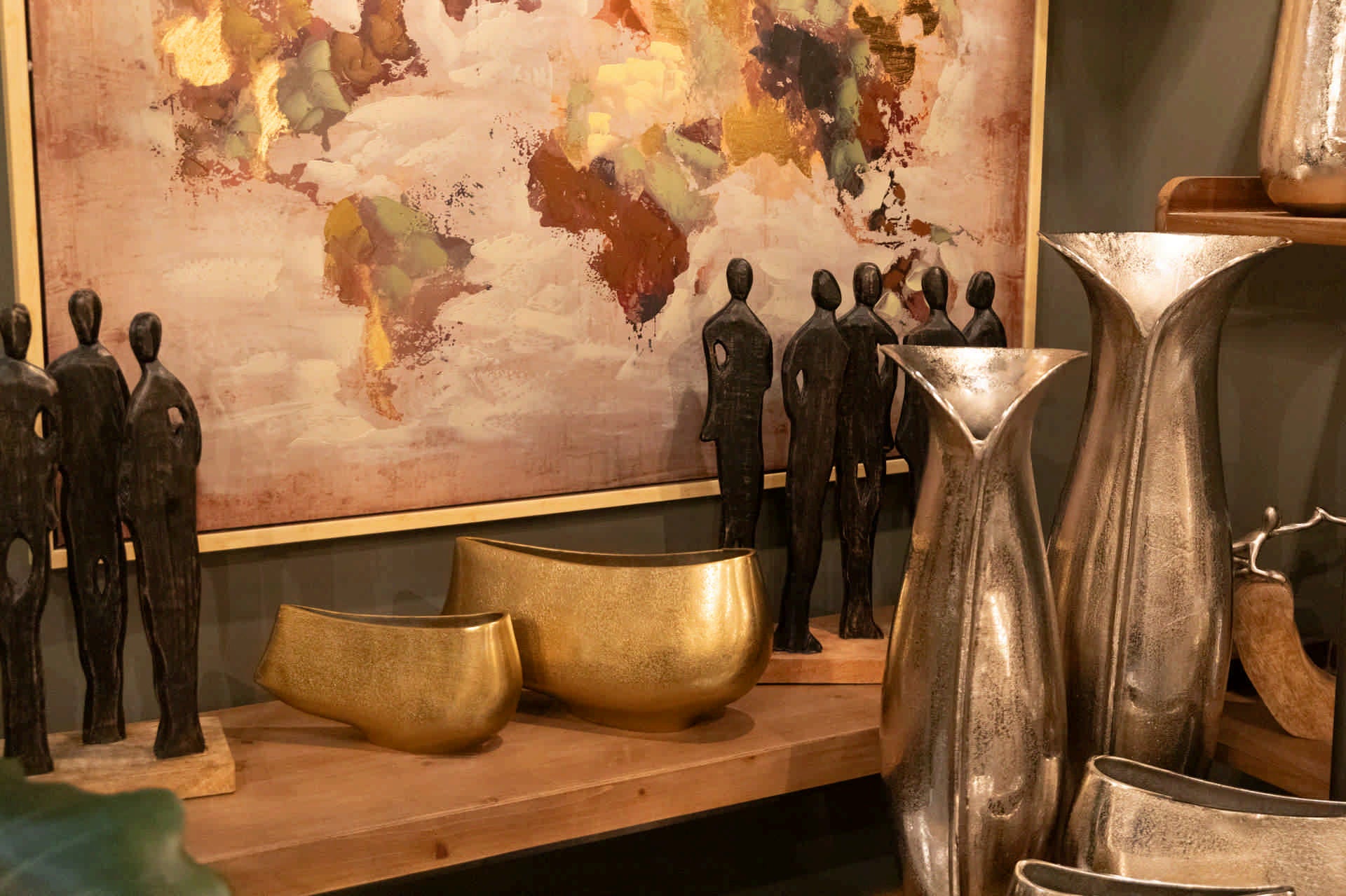 GOLD ALUMINUM VASE 35X10X17 CM