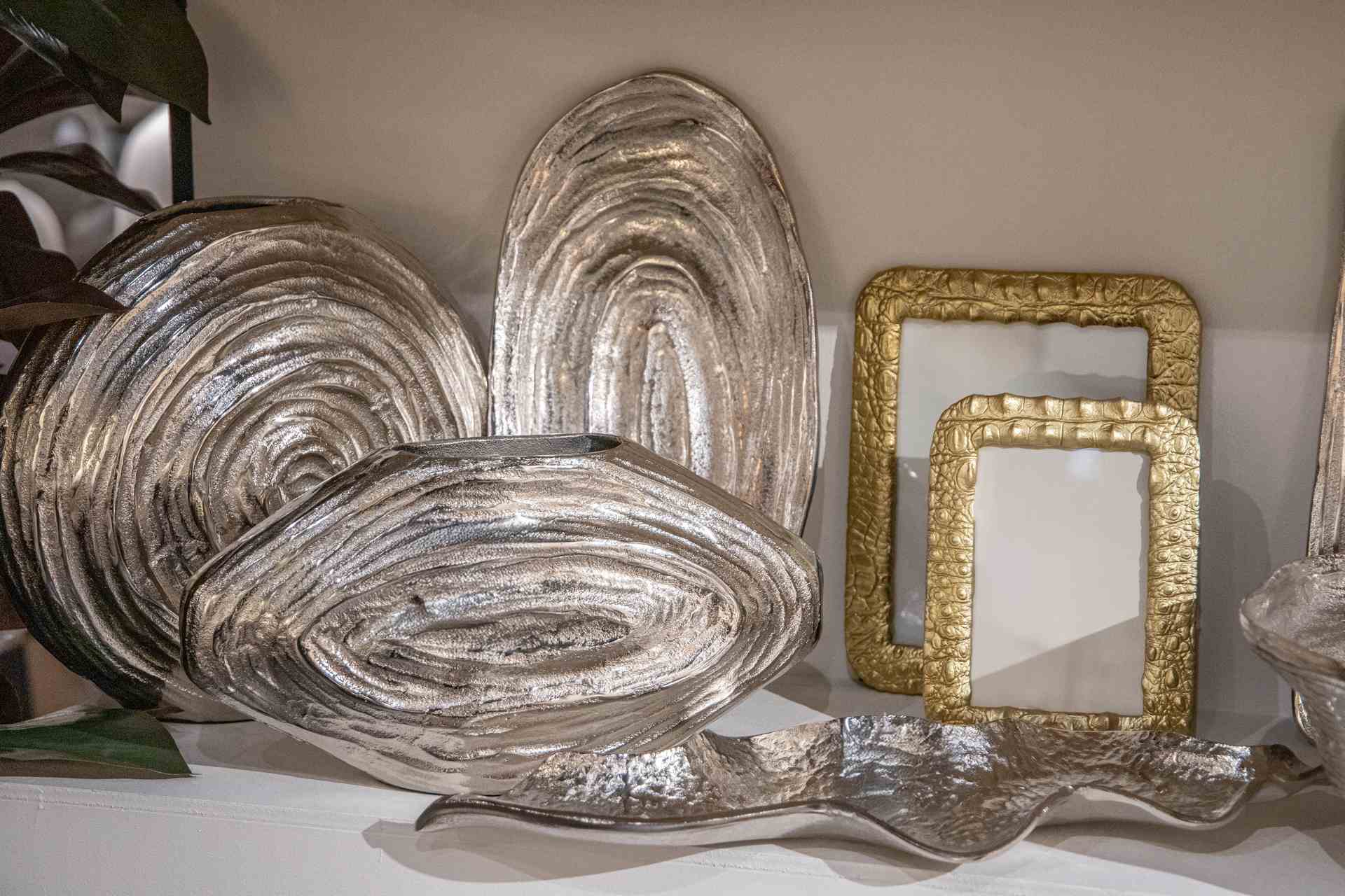 SILVER ALUMINUM VASE 32x14x29 CM