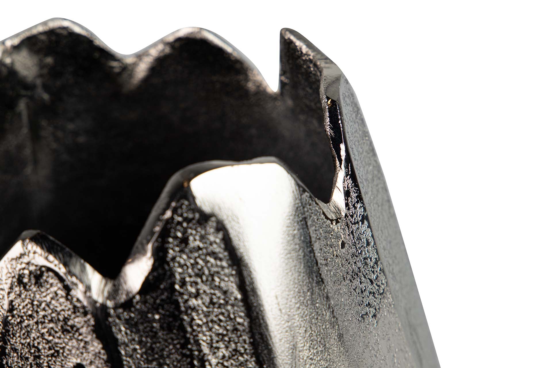 SILVER ALUMINUM VASE 16x16x29 CM