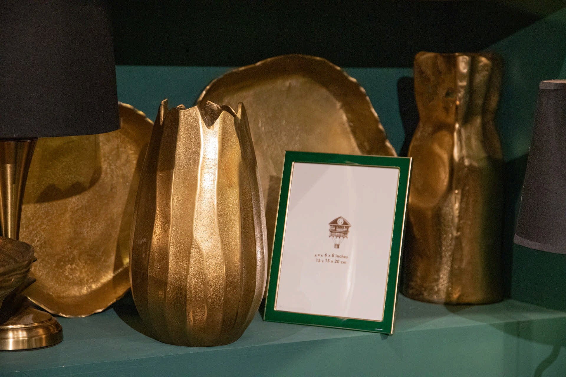 GOLD ALUMINUM VASE 16x16x29 CM