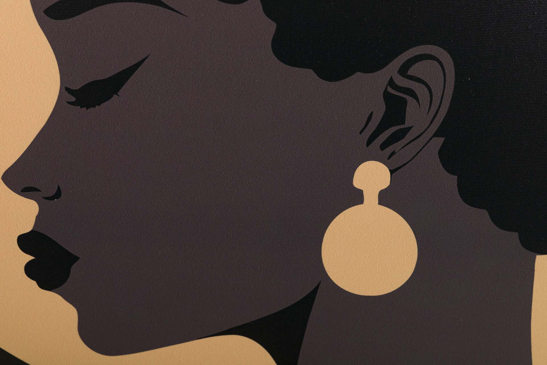 MOLDURA DE MDF MULHER 2 VARIADOS 60x2x90 CM - Mín. 2 peças