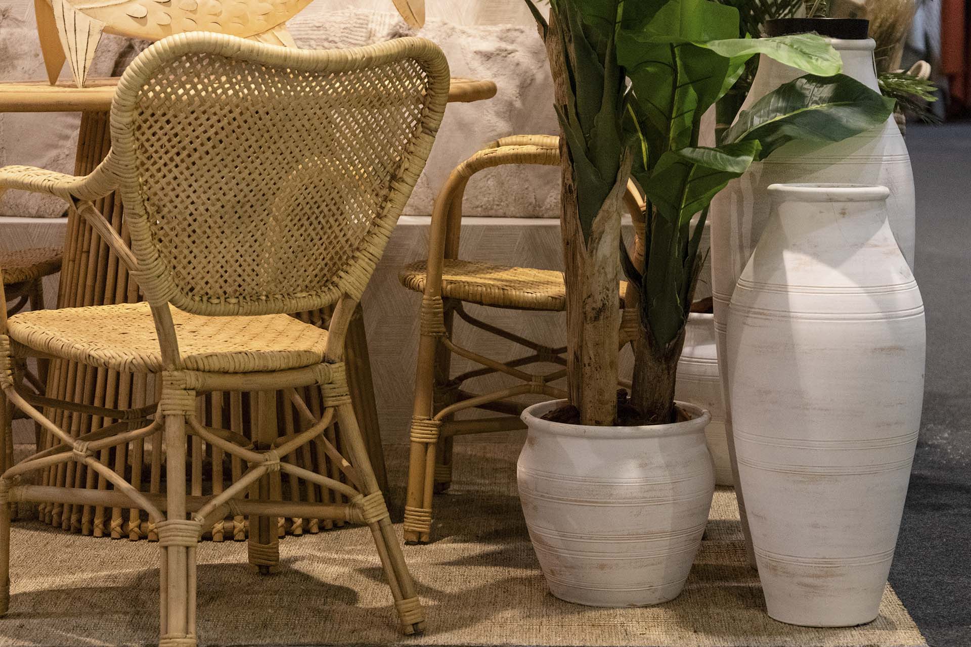 JARDINEIRA DE CERÂMICA BRANCA 32x32x28 CM