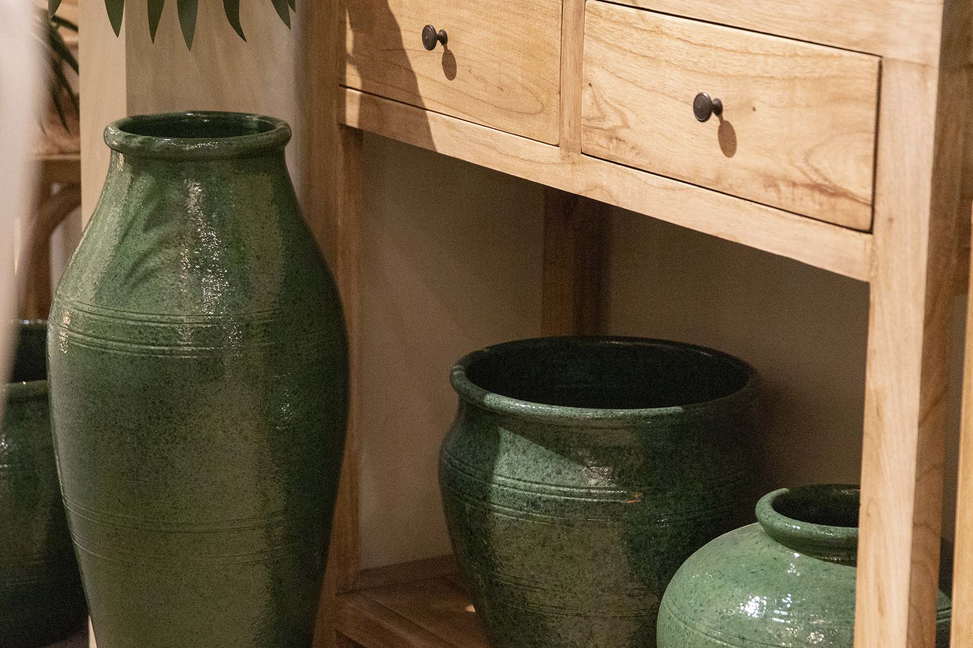 GREEN CERAMIC VASE 26x26x60 CM