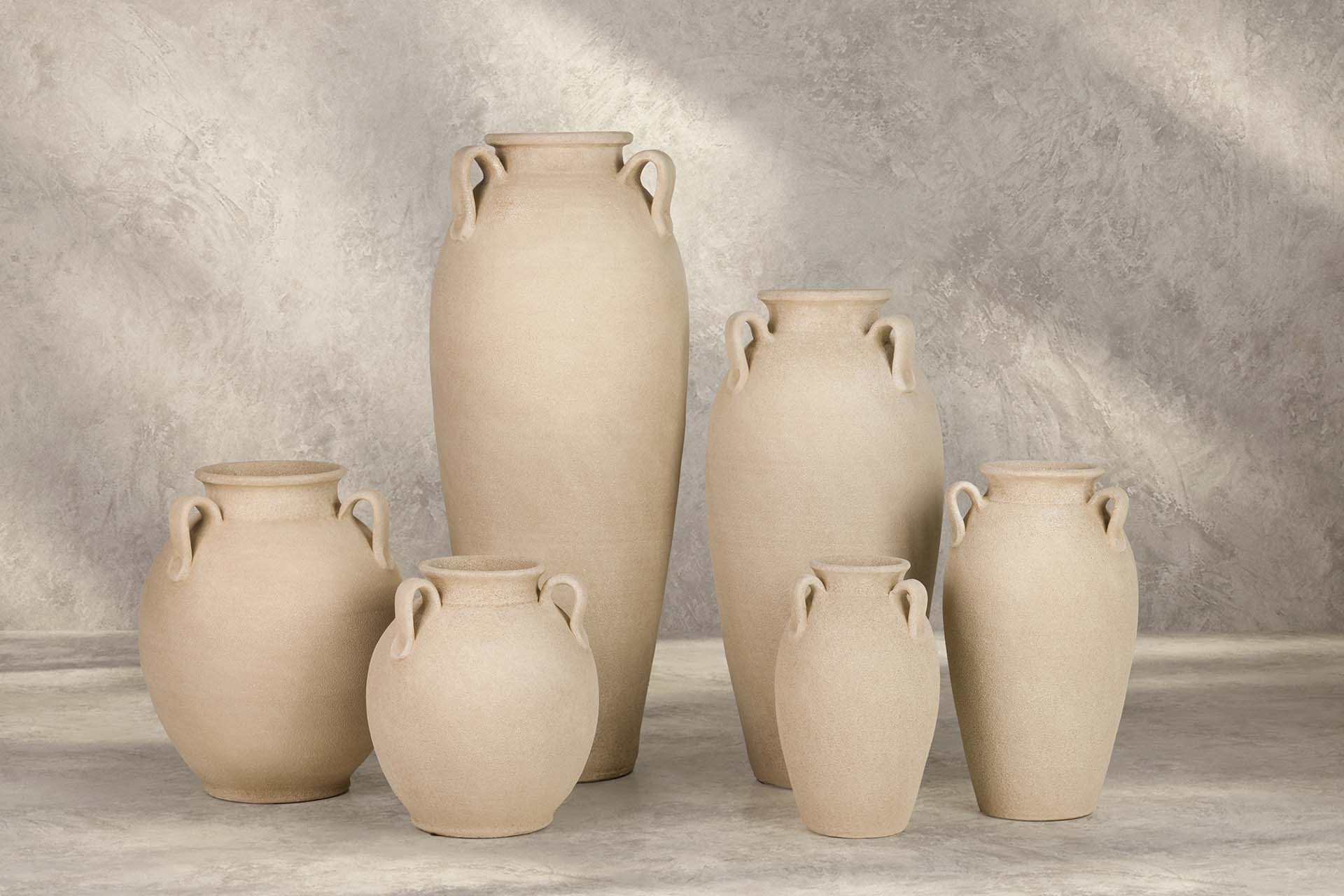 BROWN CERAMIC VASE 28x28x30 CM