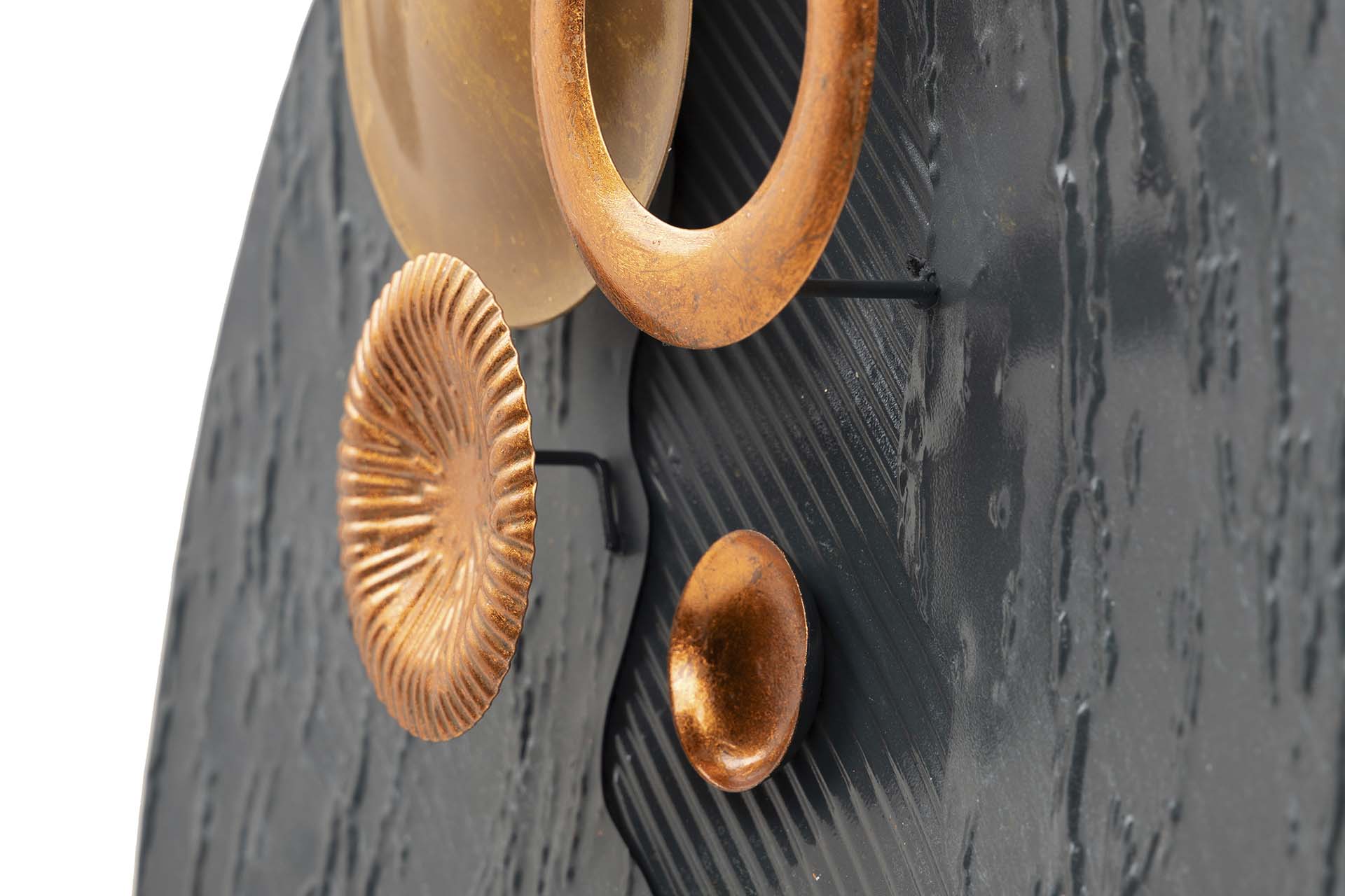 METAL WALL DECORATION 60x8x82 CM