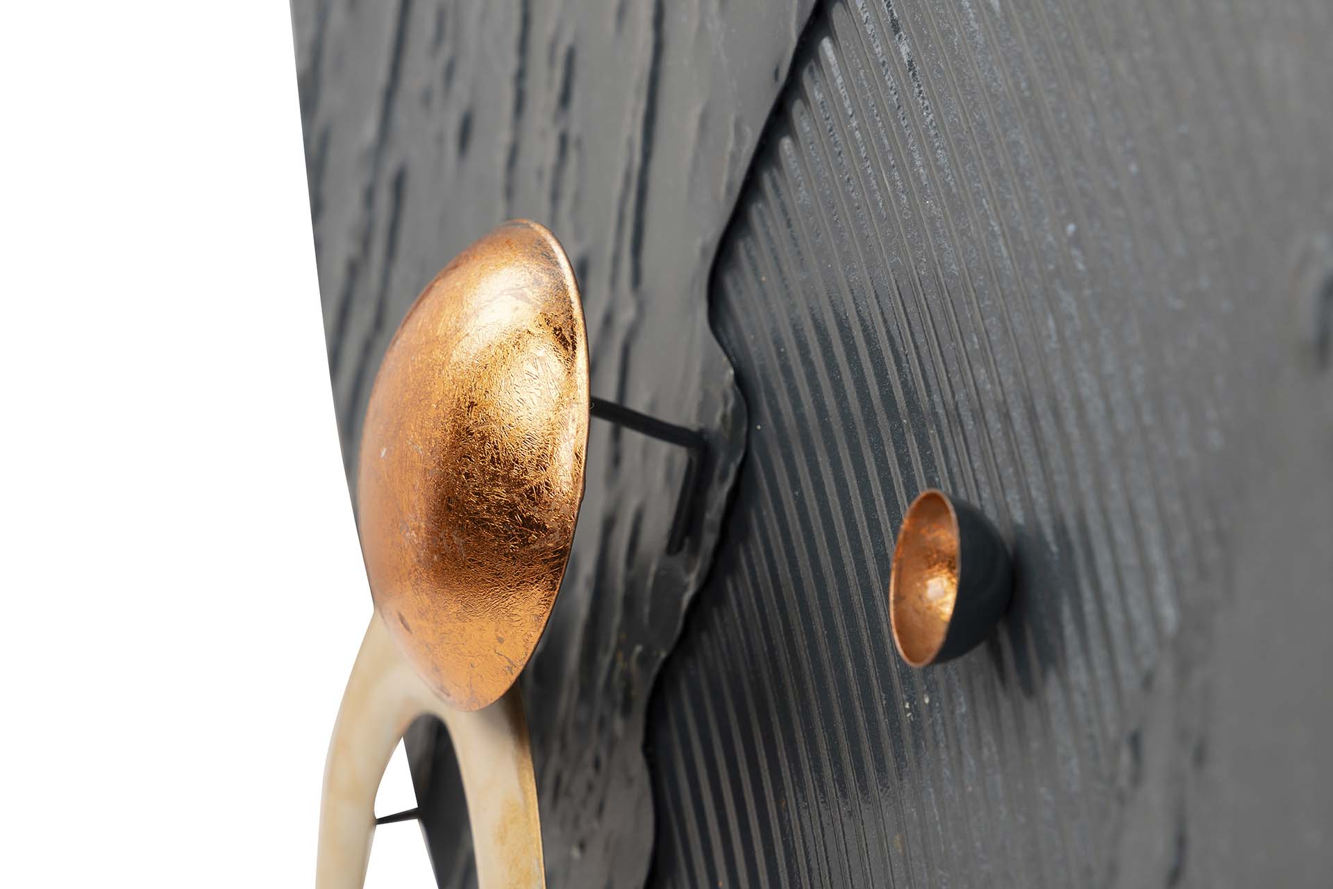METAL WALL DECORATION 60x8x82 CM