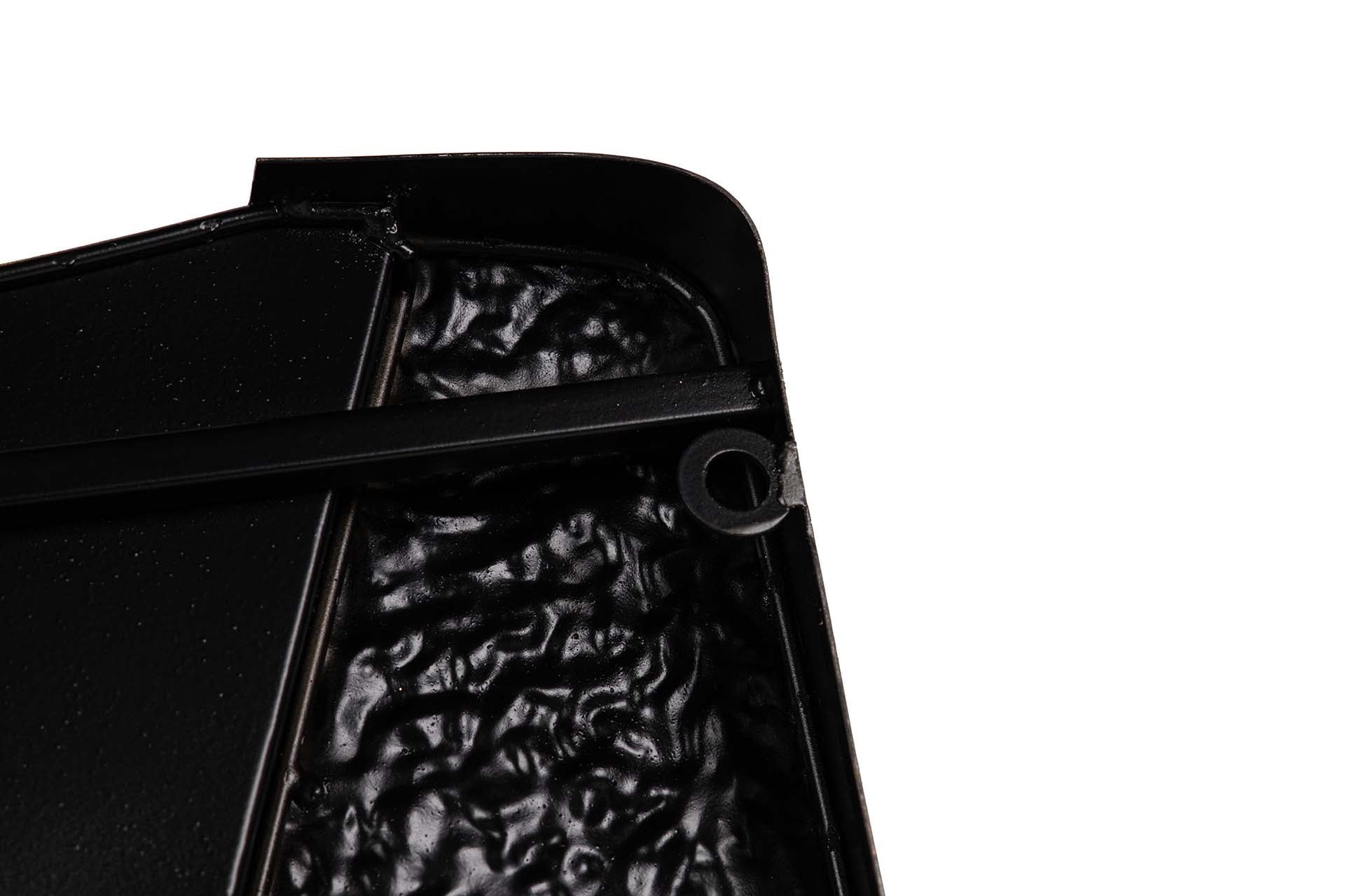 ORNAMENTO DE PAREDE DE METAL PRETO DOURADO 62x8x100 CM