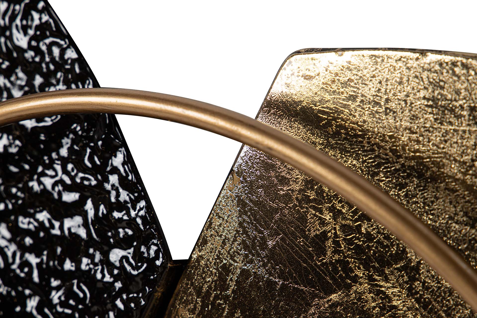 DECORAÇÃO DE PAREDE DE METAL PRETO DOURADO 83x8x53 CM