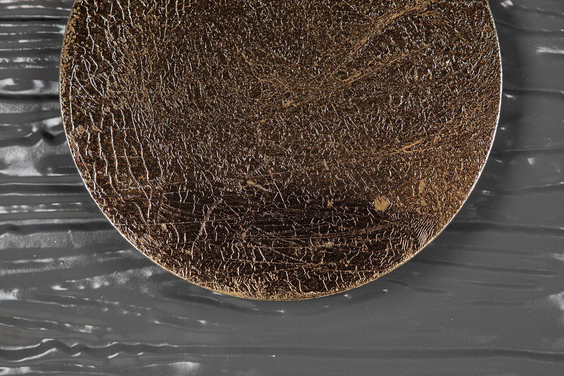 ORNAMENTO DE PAREDE DE METAL PRETO CINZA 91x5x50 CM