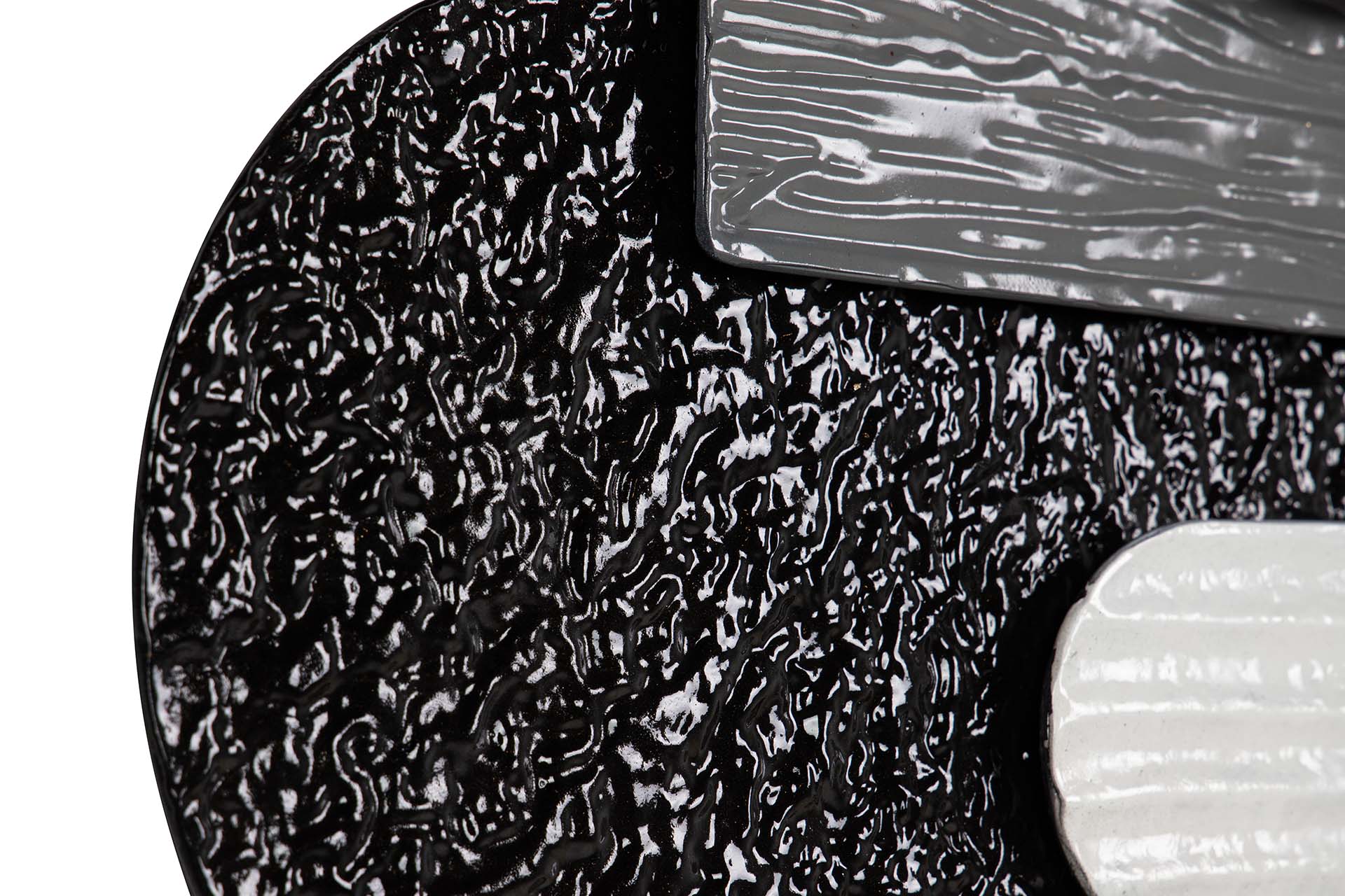 ORNAMENTO DE PAREDE DE METAL PRETO CINZA 91x5x50 CM