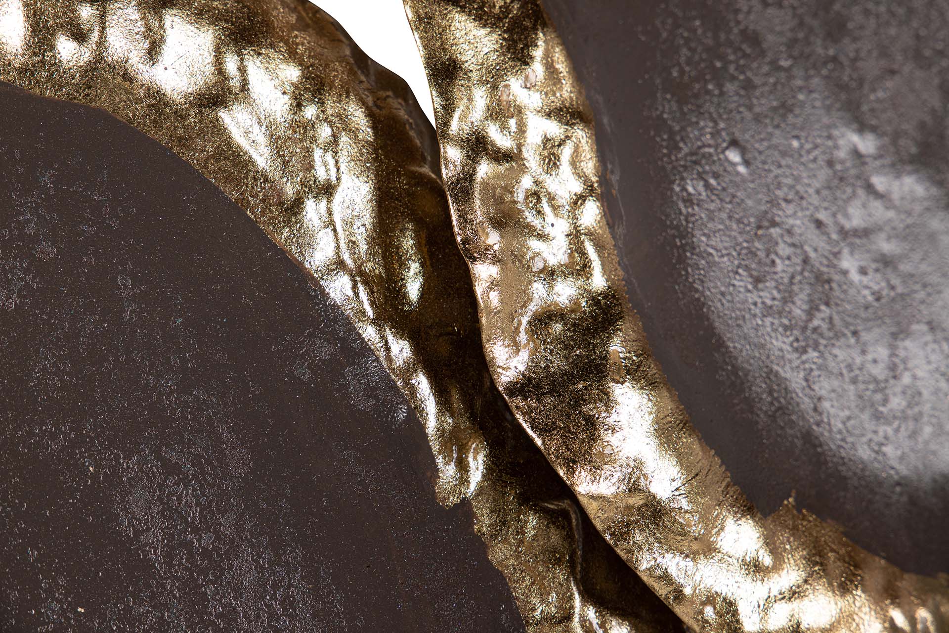 ORNAMENTO DE PAREDE DE METAL BRANCO MARROM 82x6x50 CM