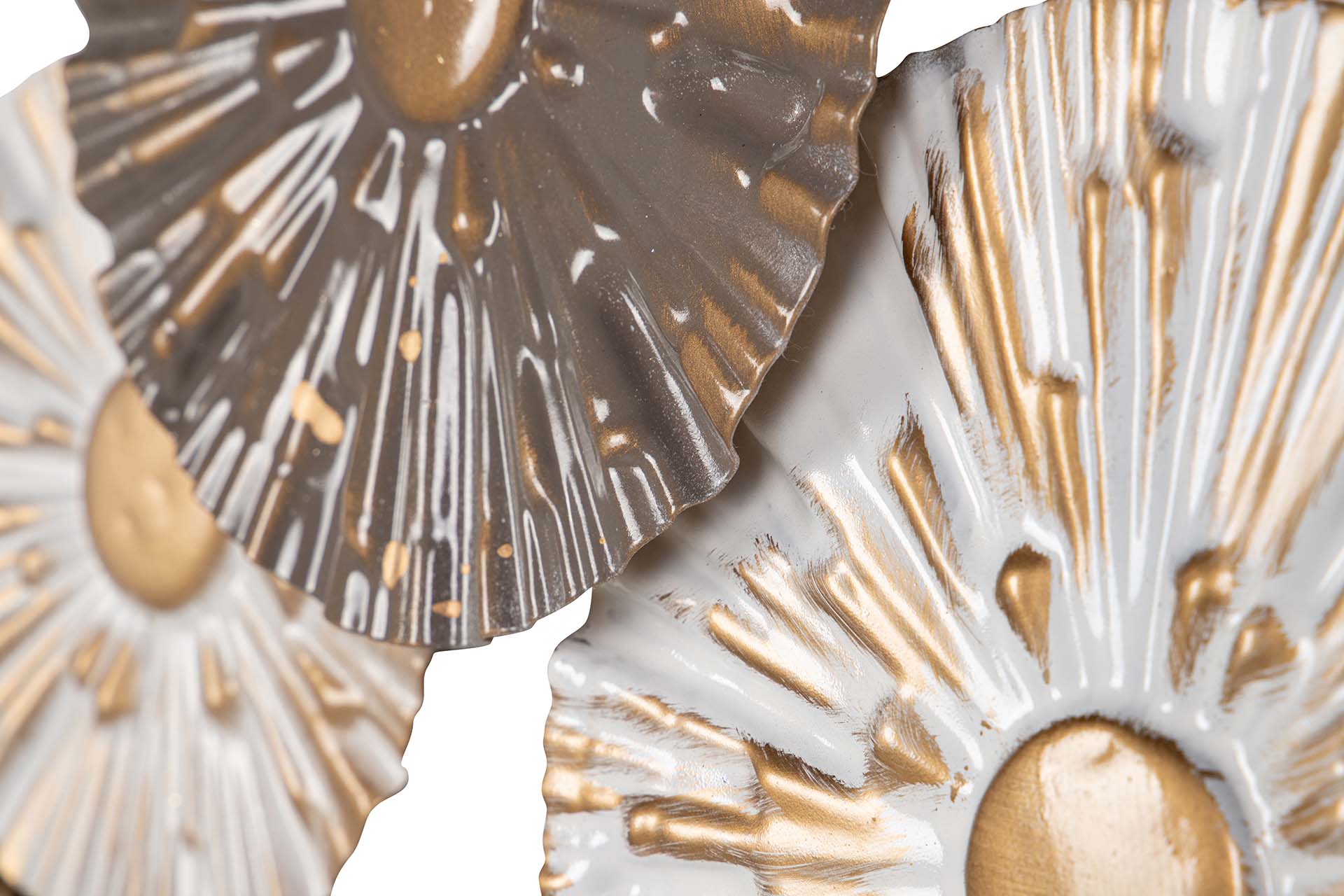 ORNAMENTO DE PAREDE DE METAL BRANCO MARROM 91x5x50 CM