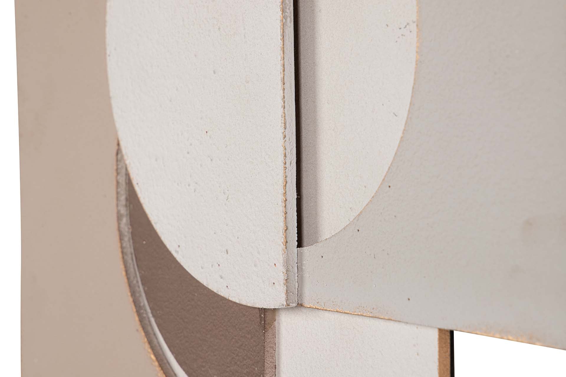 ORNAMENTO DE PAREDE DE METAL BEGE MARROM 40x3x66 CM