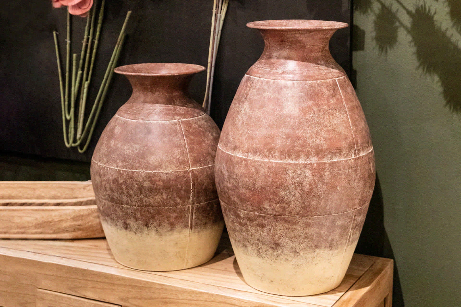 BROWN BEIGE METAL VASE 28x28x46 CM