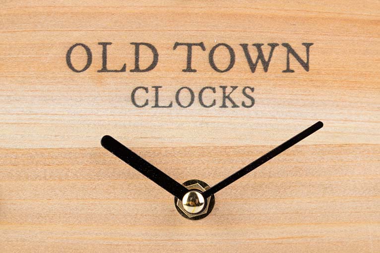 RELOJ SOBREMESA METAL MADERA 21,5x6,5x21,5 CM