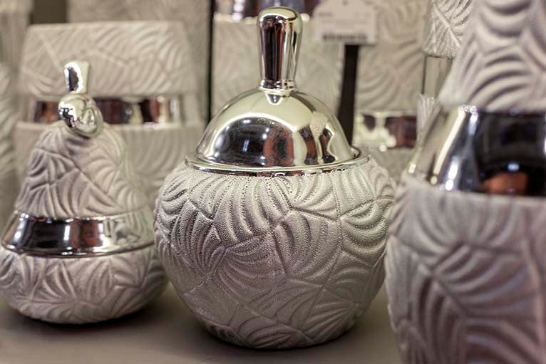 SILVER CERAMIC CANDY BOX 16x16x20 CM