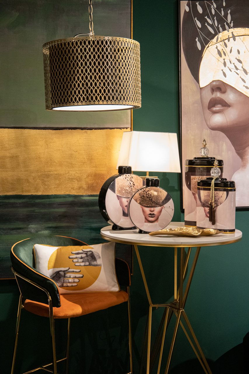 TIBOR CERAMIC WOMAN HAT 21x11x38 CM