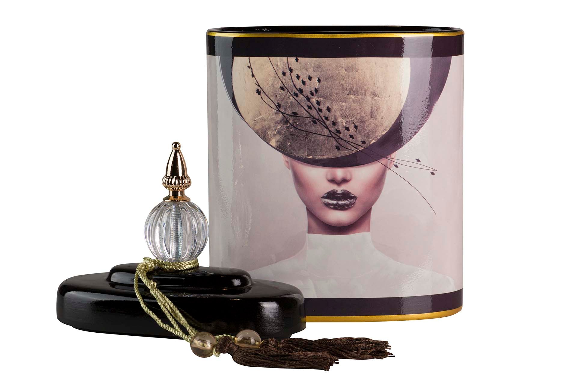 TIBOR CERAMIC WOMAN HAT 21x11x38 CM