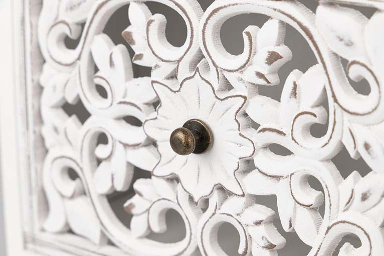 WHITE OPENWORK WOODEN JEWELRY BOX 30x7x30 CM