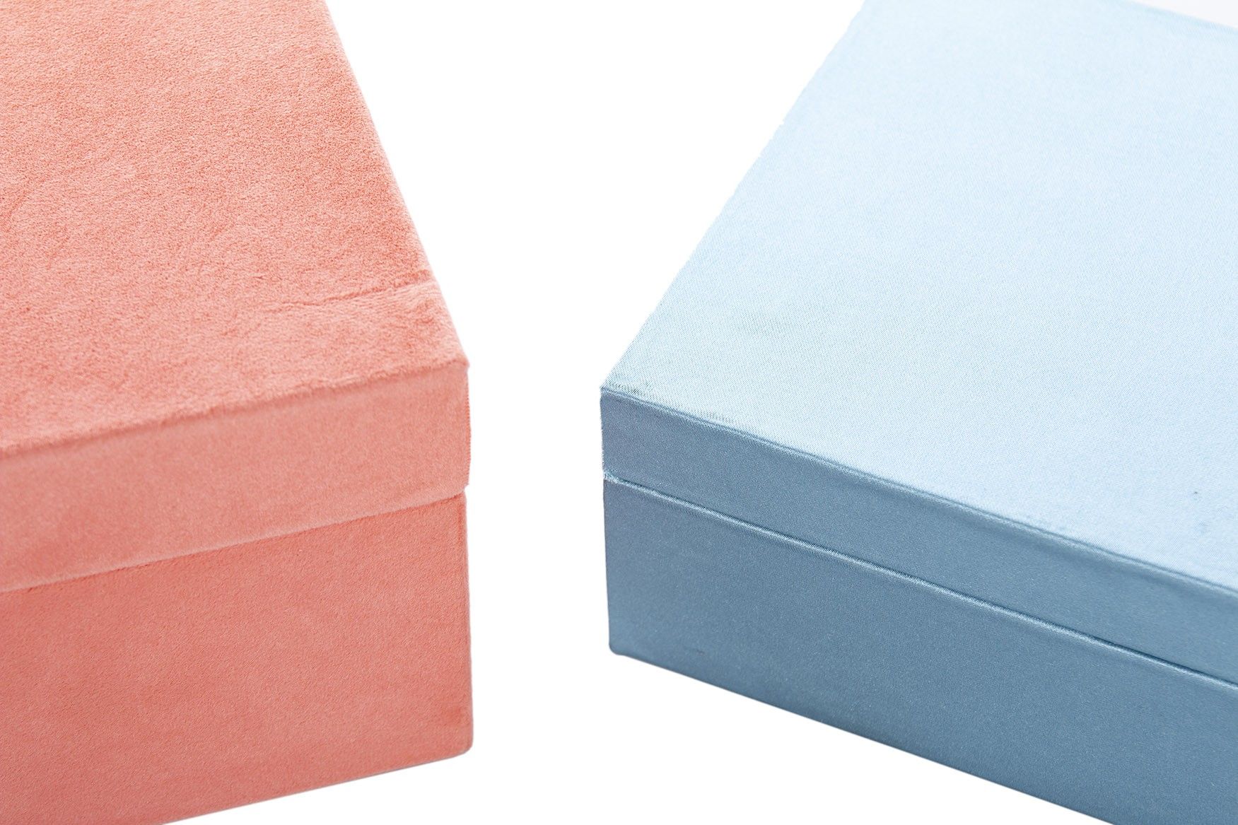 SET OF 2 BOXES 27x17x10 20x14x8 CM