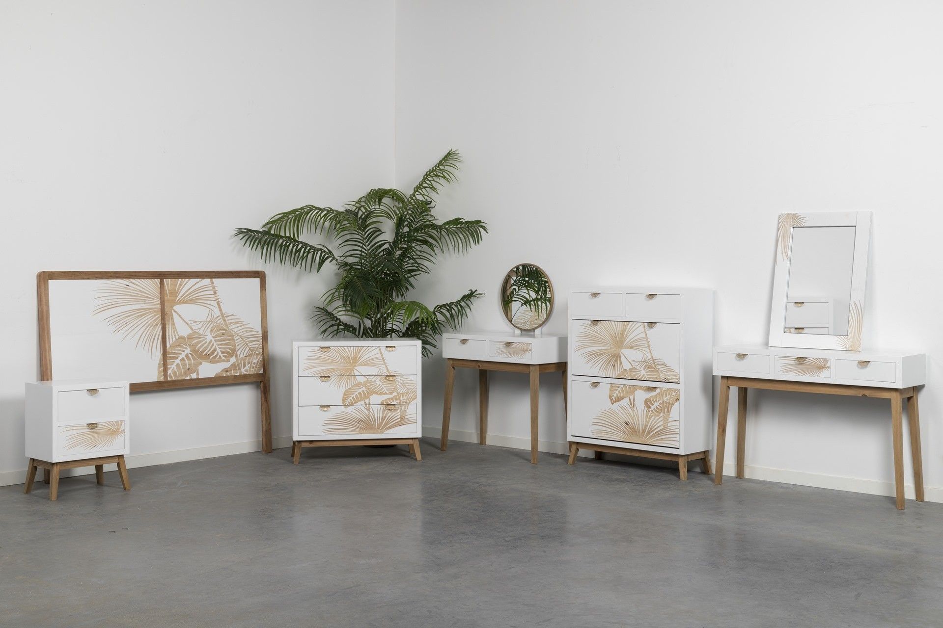 WALL HANGER 3 HOOKS WOOD SIZE 52x4x15 CM