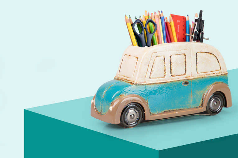 COCHE CERAMICA CON MACETERO 31x11x17 CM