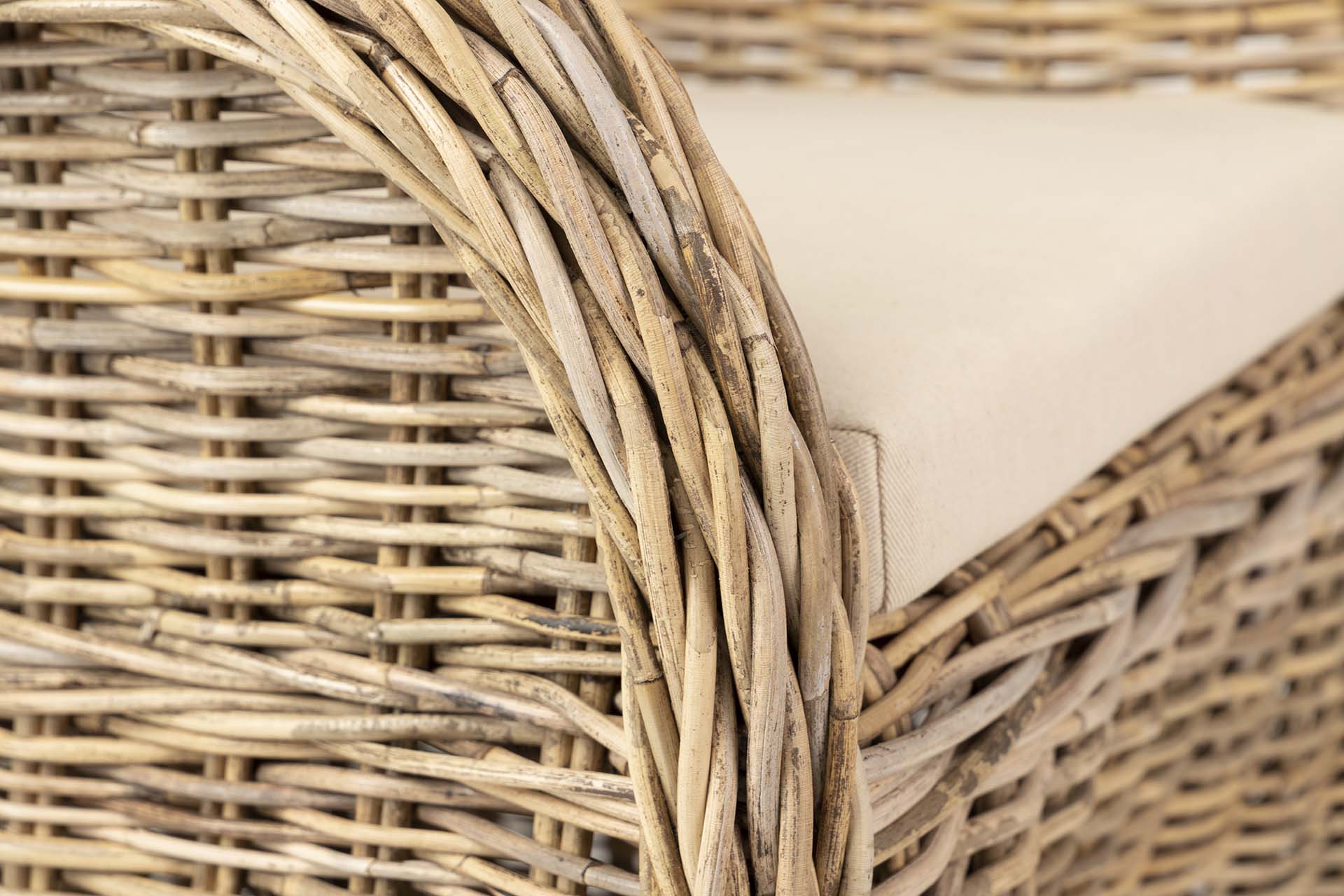 POLTRONA COM ALMOFADA BEGE RATTAN NATURAL 60x57x85 CM