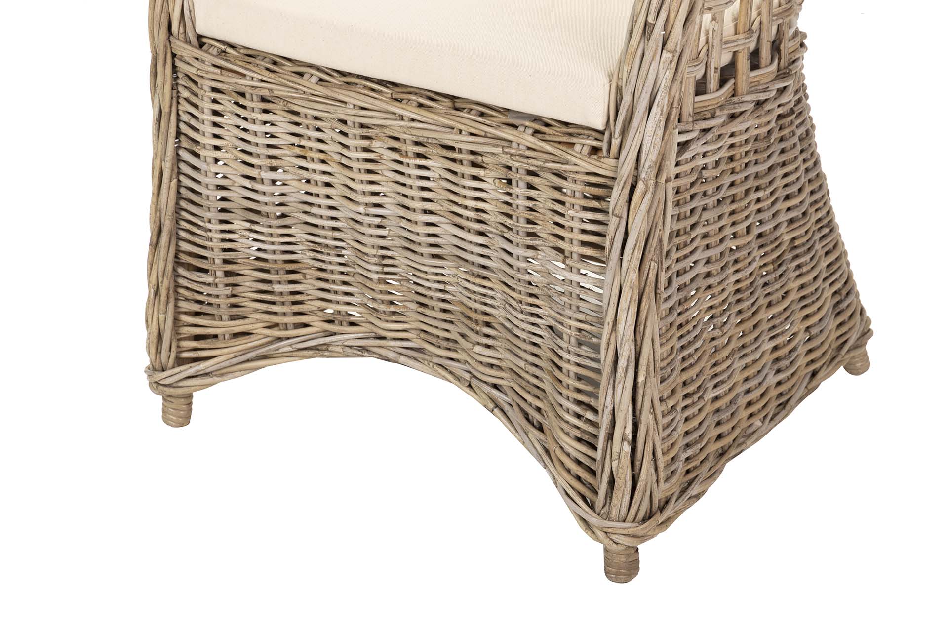BUTACA CON COJIN RATAN MARRON 63x60x84 CM