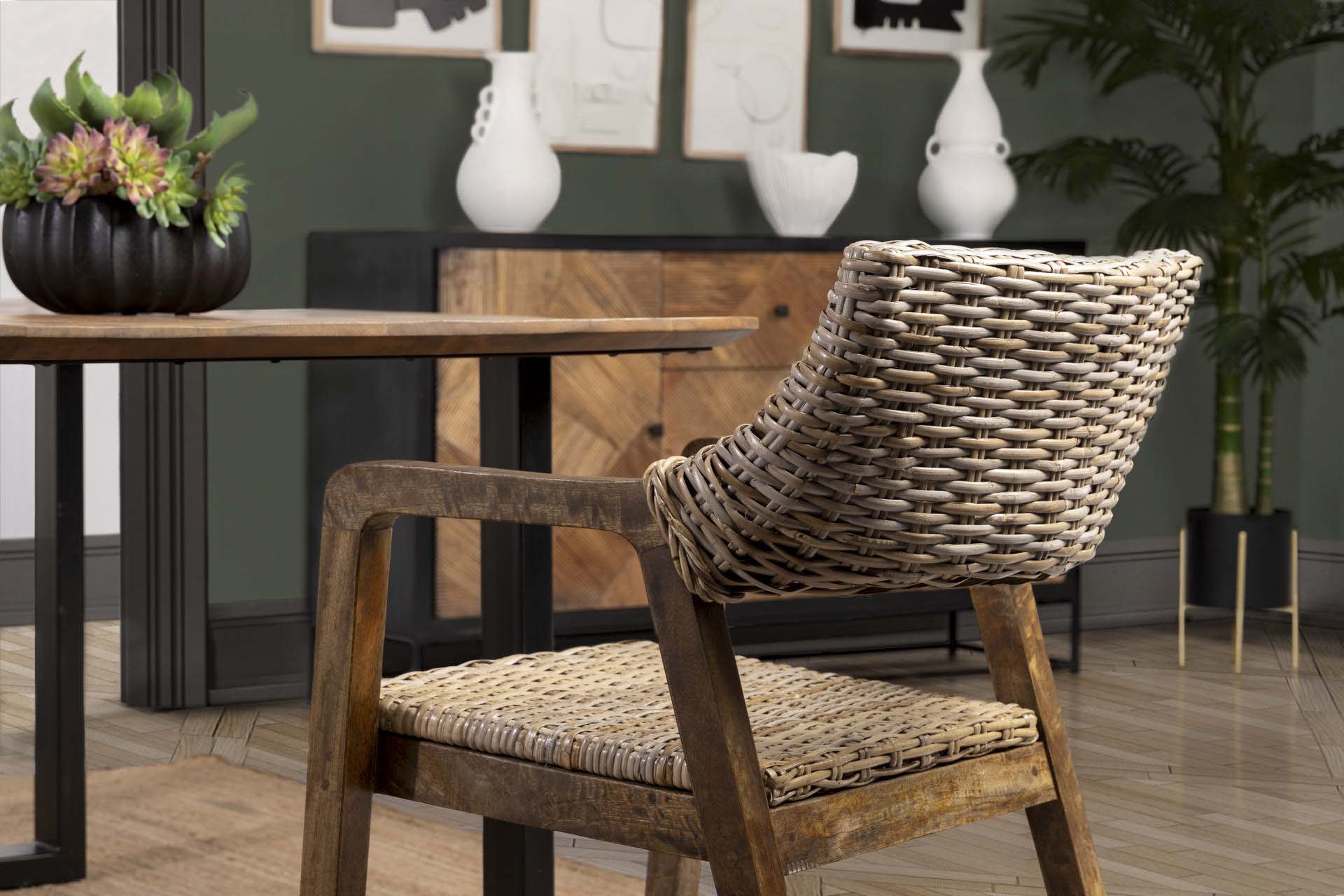 POLTRONA DE RATTAN DE MADEIRA MARROM 54x57x81 CM