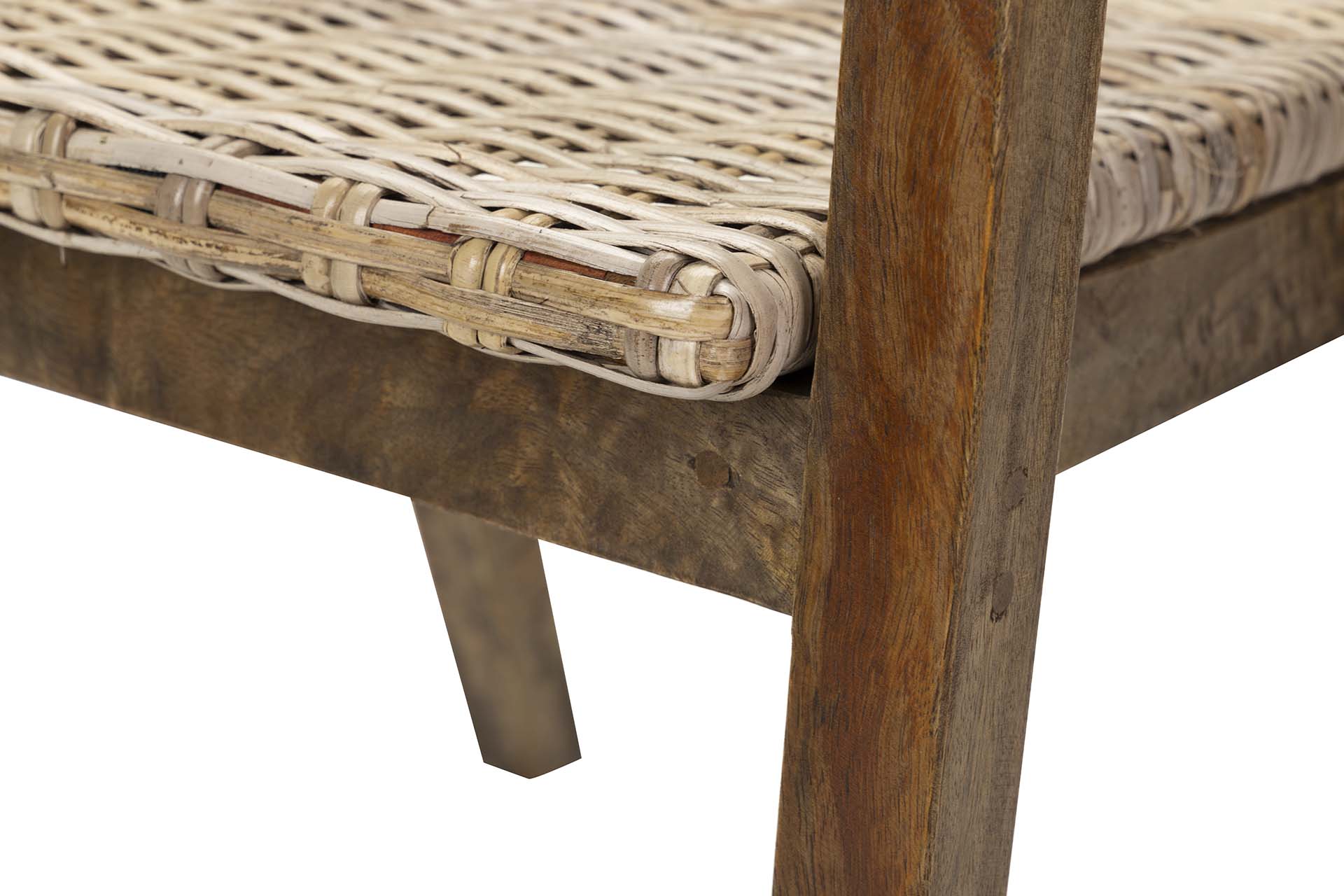 POLTRONA DE RATTAN DE MADEIRA MARROM 54x57x81 CM