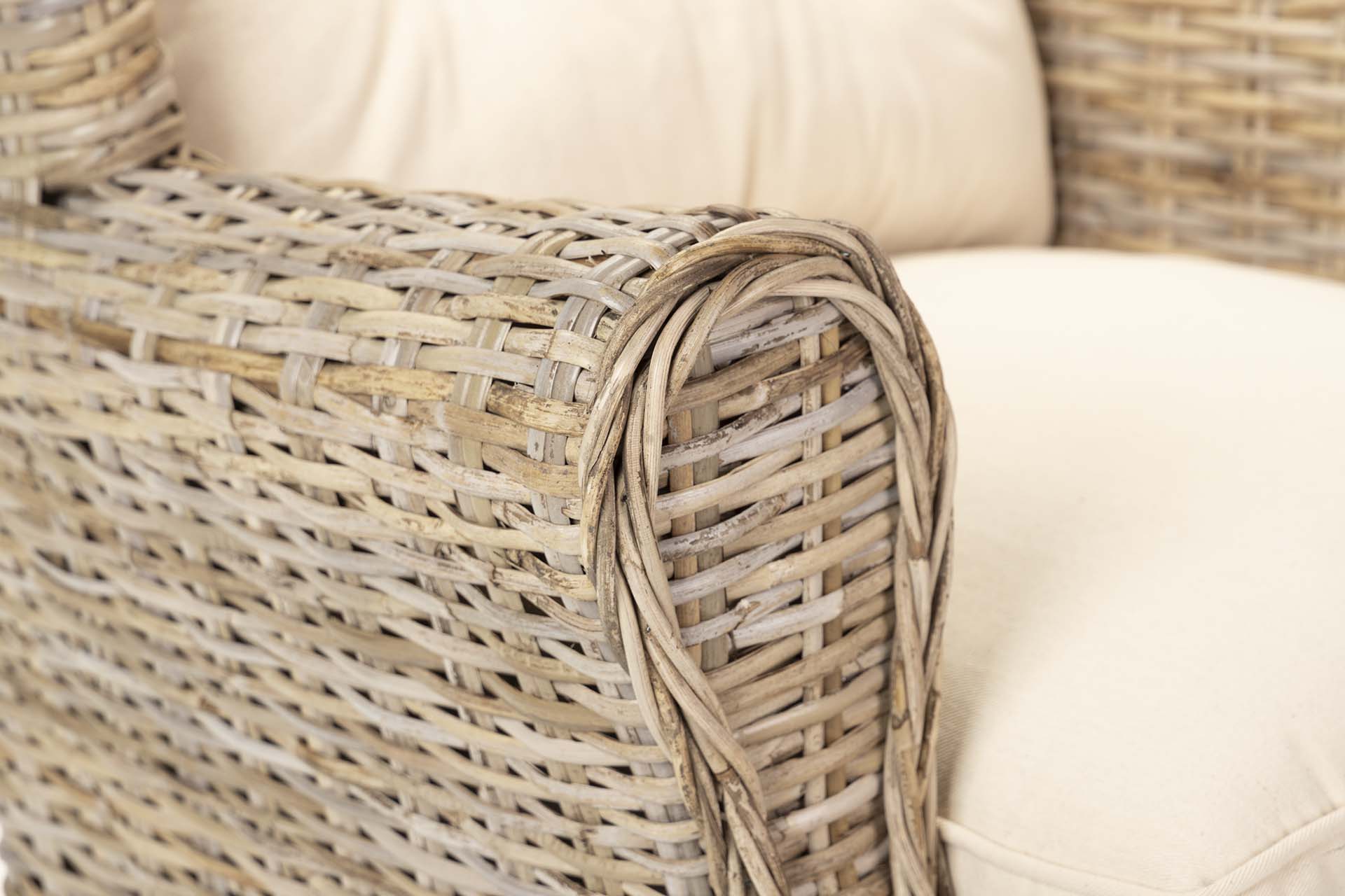 RATTAN ARMCHAIR WITH CUSHION 83x78x95 CM