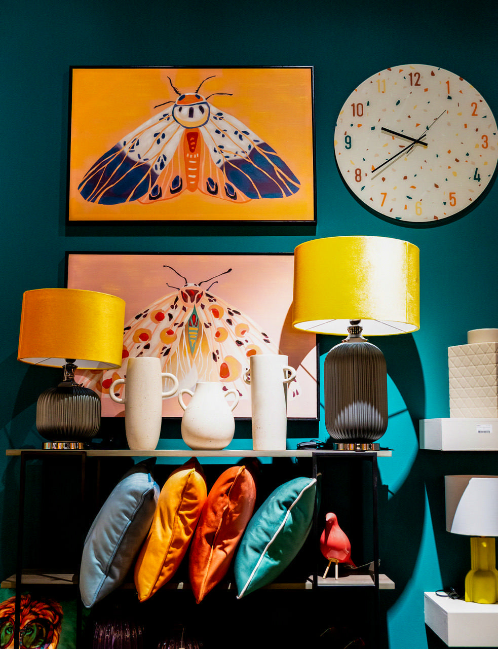 CONJUNTO DE 2 QUADROS DE BORBOLETAS COM MOLDURA PRETA 90x4x60 CM