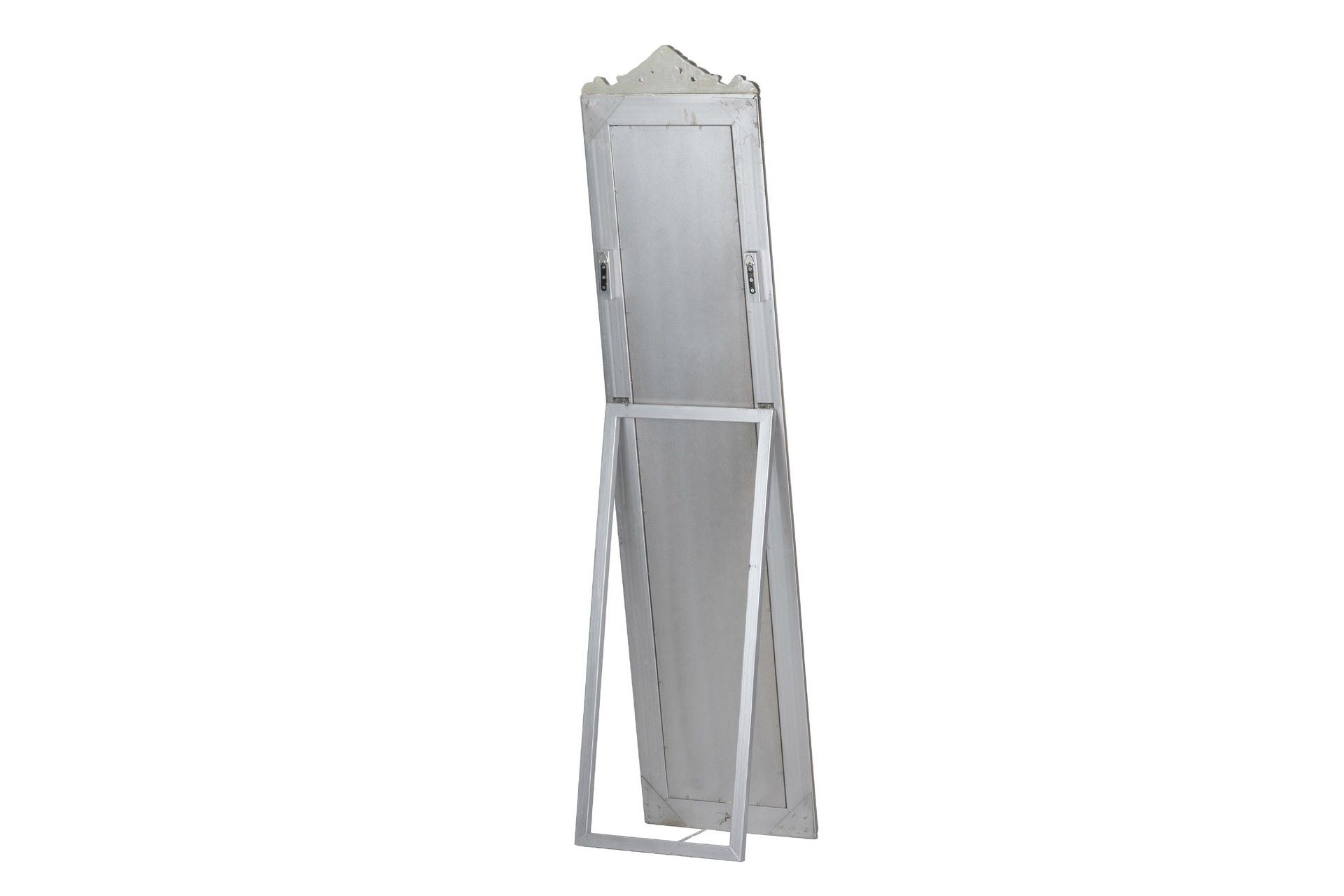 Silver foot mirror