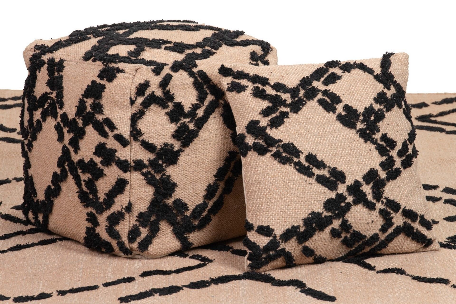 COJIN TEJIDO A MANO 45x12x45 CM - Min.2 uds