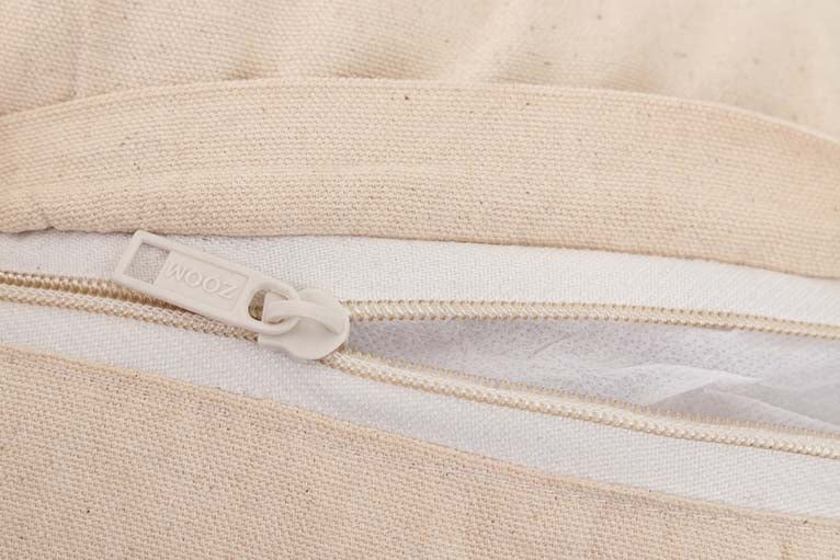 COJIN TEJIDO A MANO 45x12x45 CM - Min.2 uds