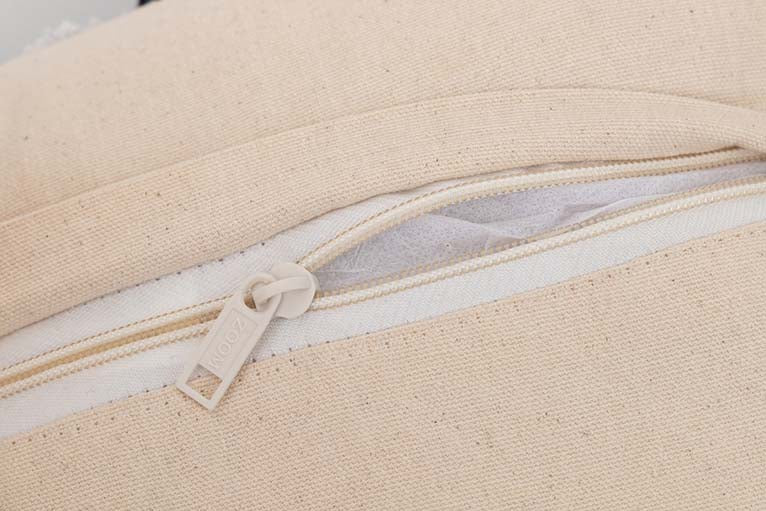 COJIN TEJIDO A MANO 45x12x45 CM - Min.2 uds