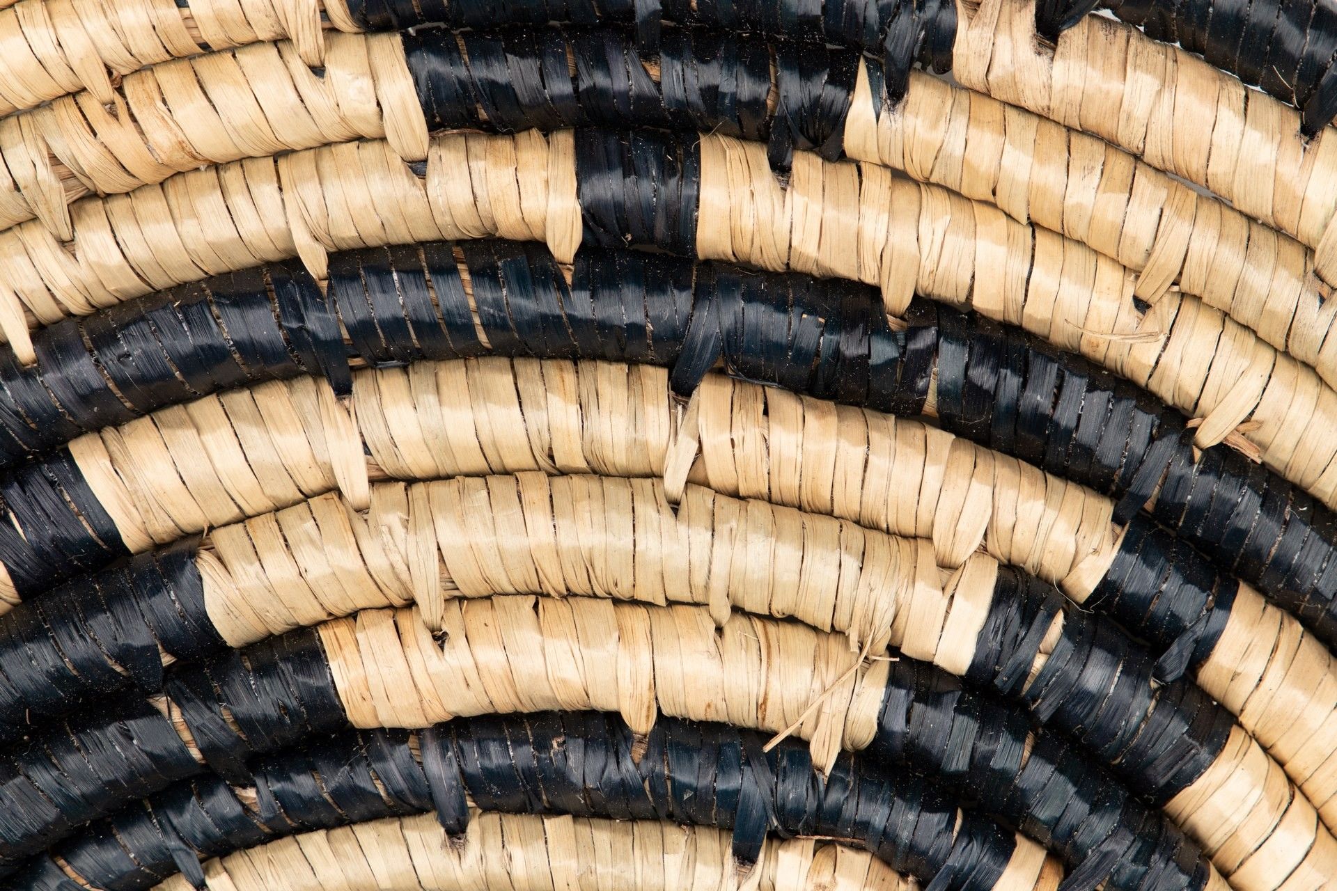 BROWN BLACK SEAWEED MIRROR 45x4x45 CM