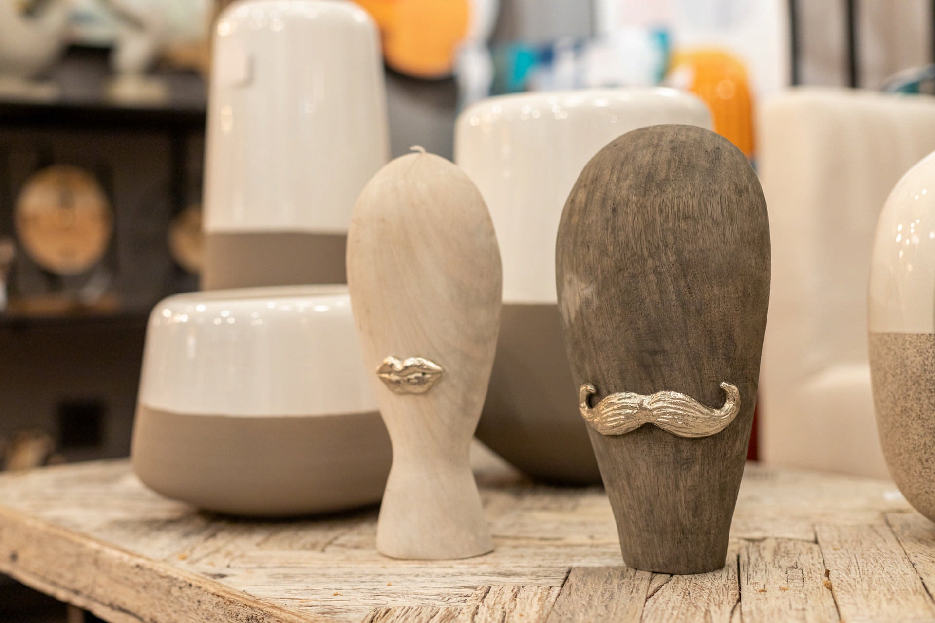 FIGURA CABEZA ALUMINIO MADERA MANGO 15x8x28 CM