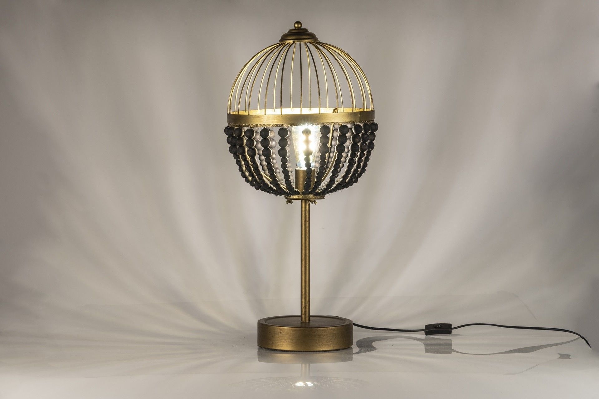 CANDEEIRO DE MESA ESFERA DE METAL E MADEIRA 32x32x70 CM