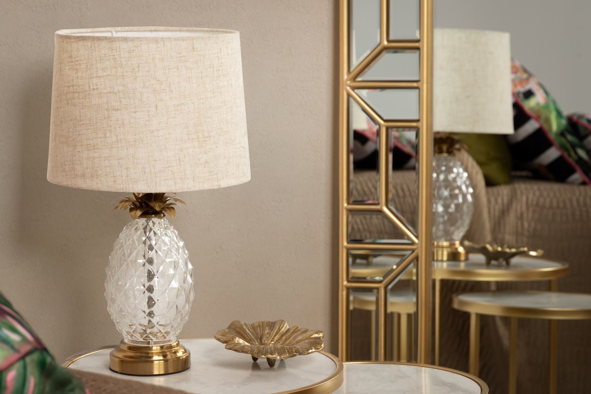 CANDEEIRO DE MESA DE VIDRO METALIZADO 33x33x48 CM