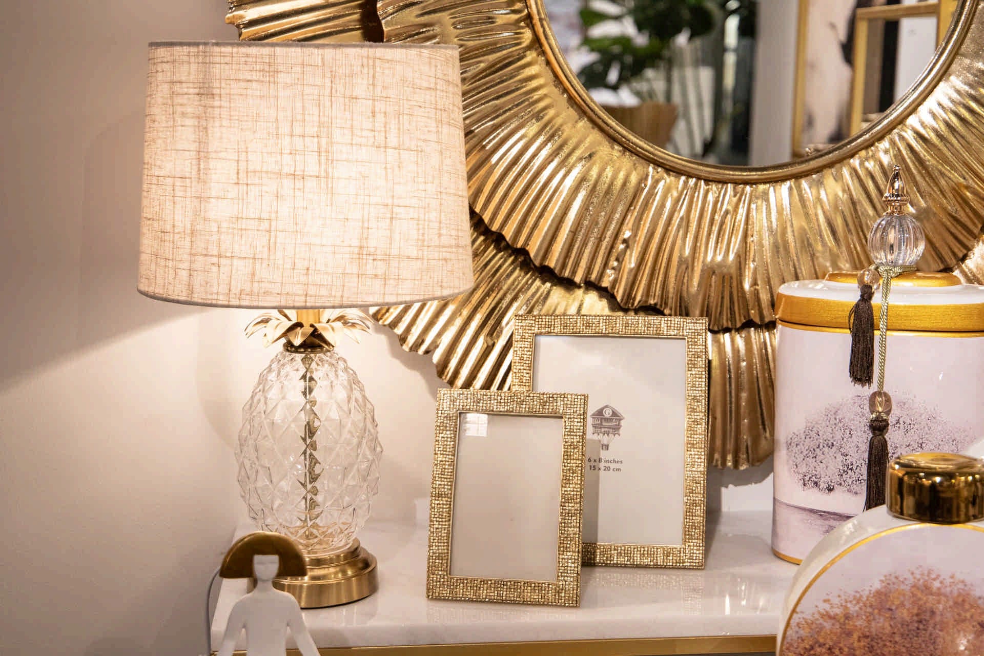 CANDEEIRO DE MESA DE VIDRO METALIZADO 33x33x48 CM