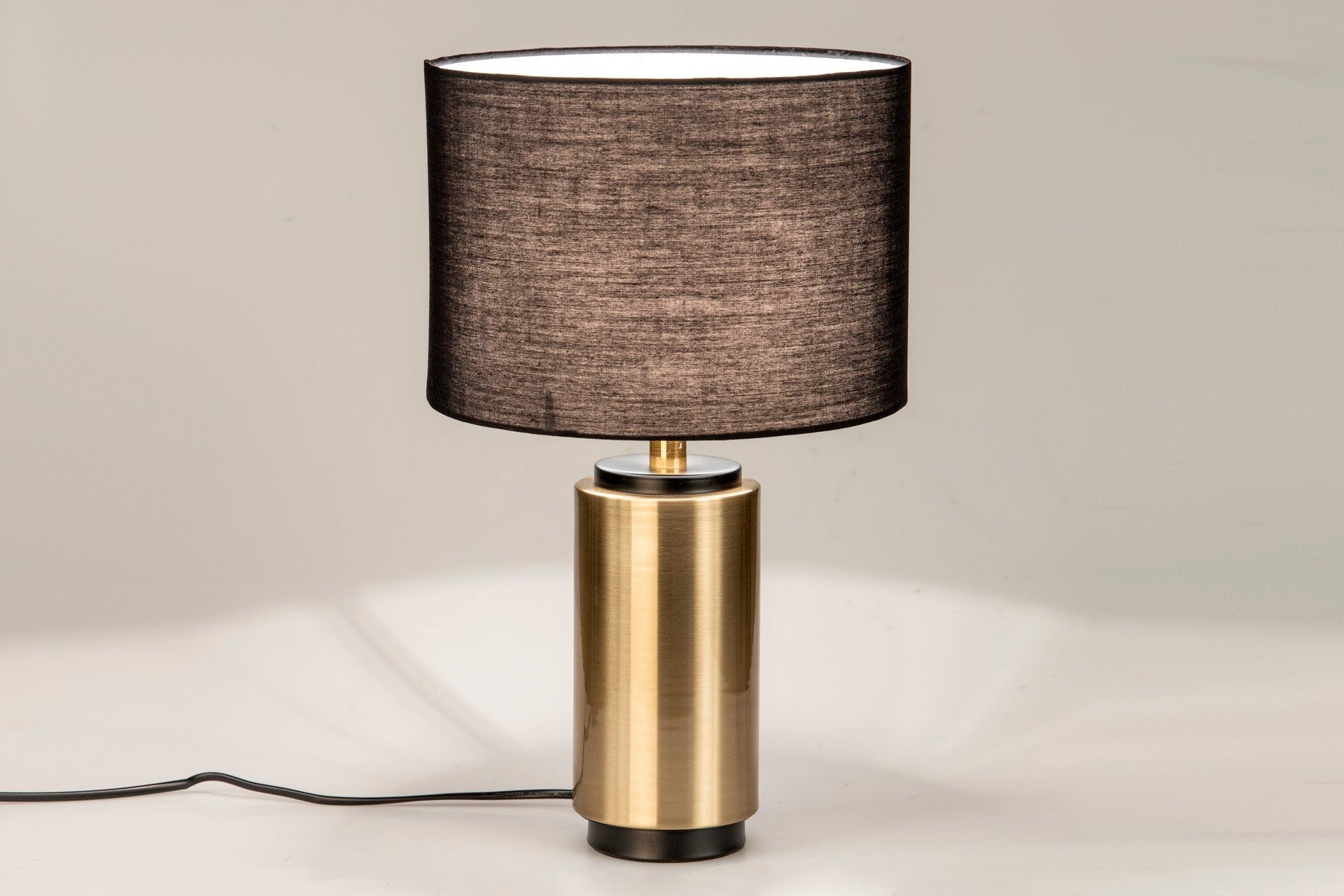 CANDEEIRO DE MESA DE METAL 25x25x42 CM