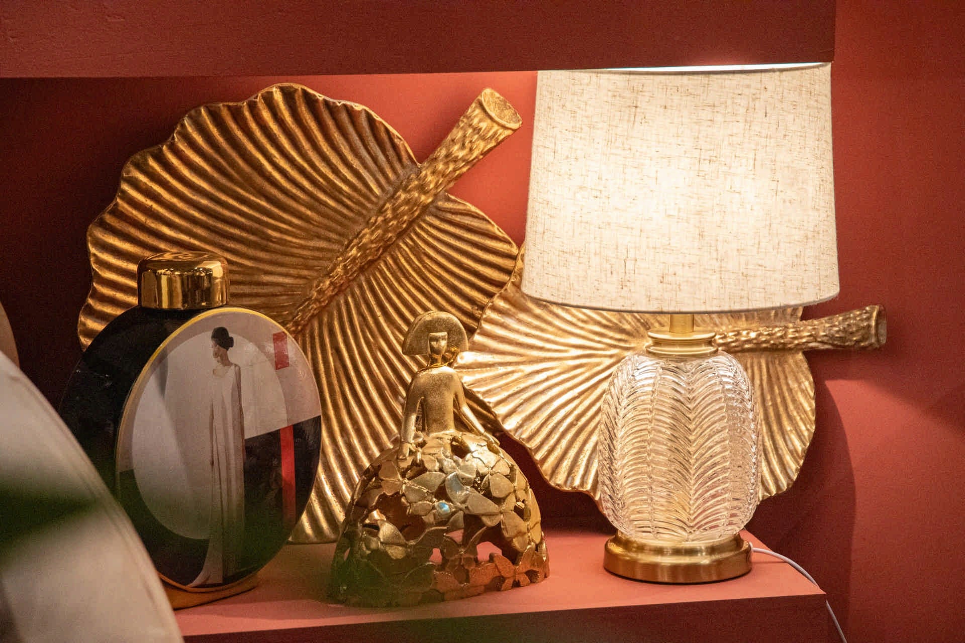 CANDEEIRO DE MESA DE VIDRO METALIZADO 25x25x40 CM