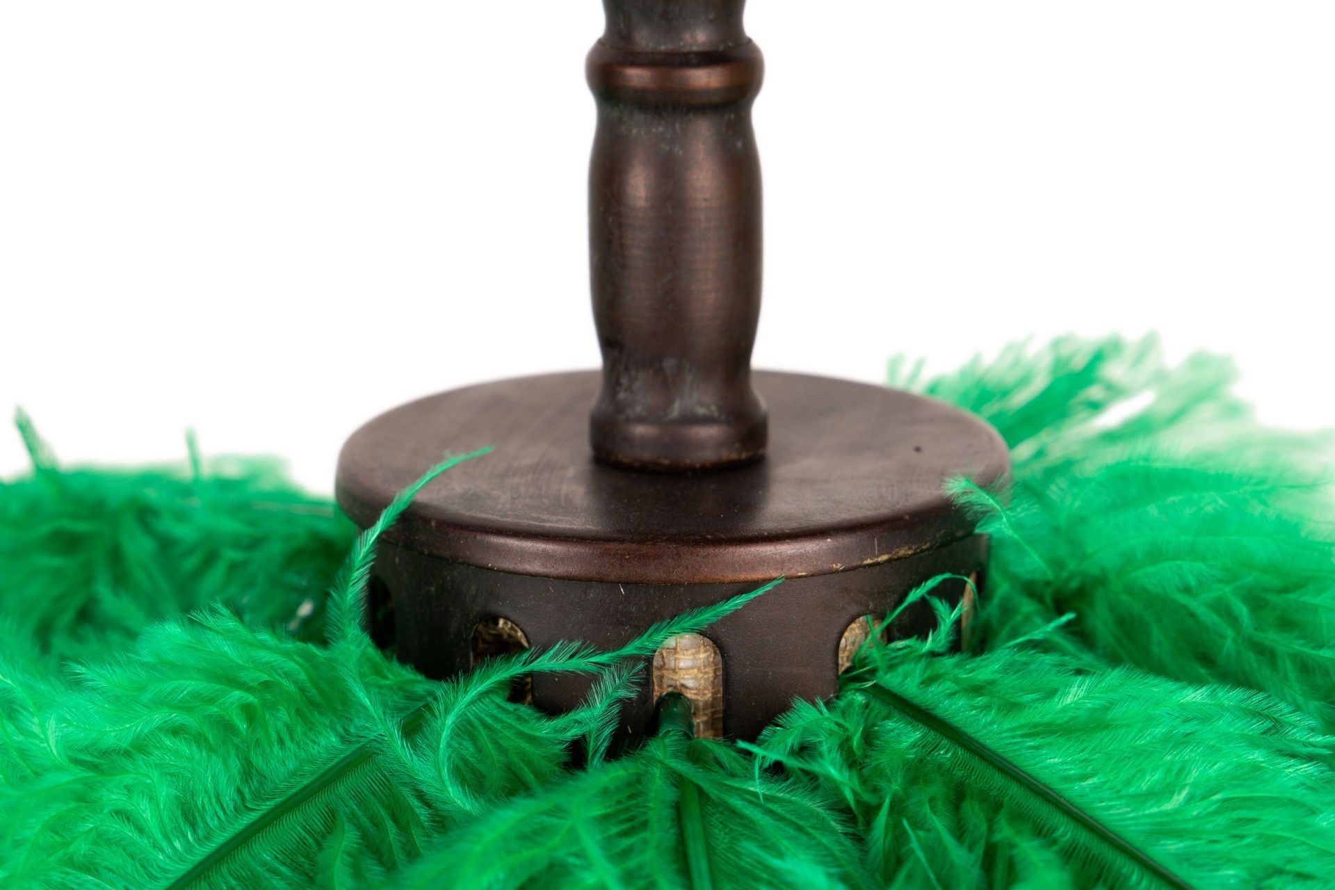 LAMPARA TECHO PLUMAS VERDES 62x62x174 CM