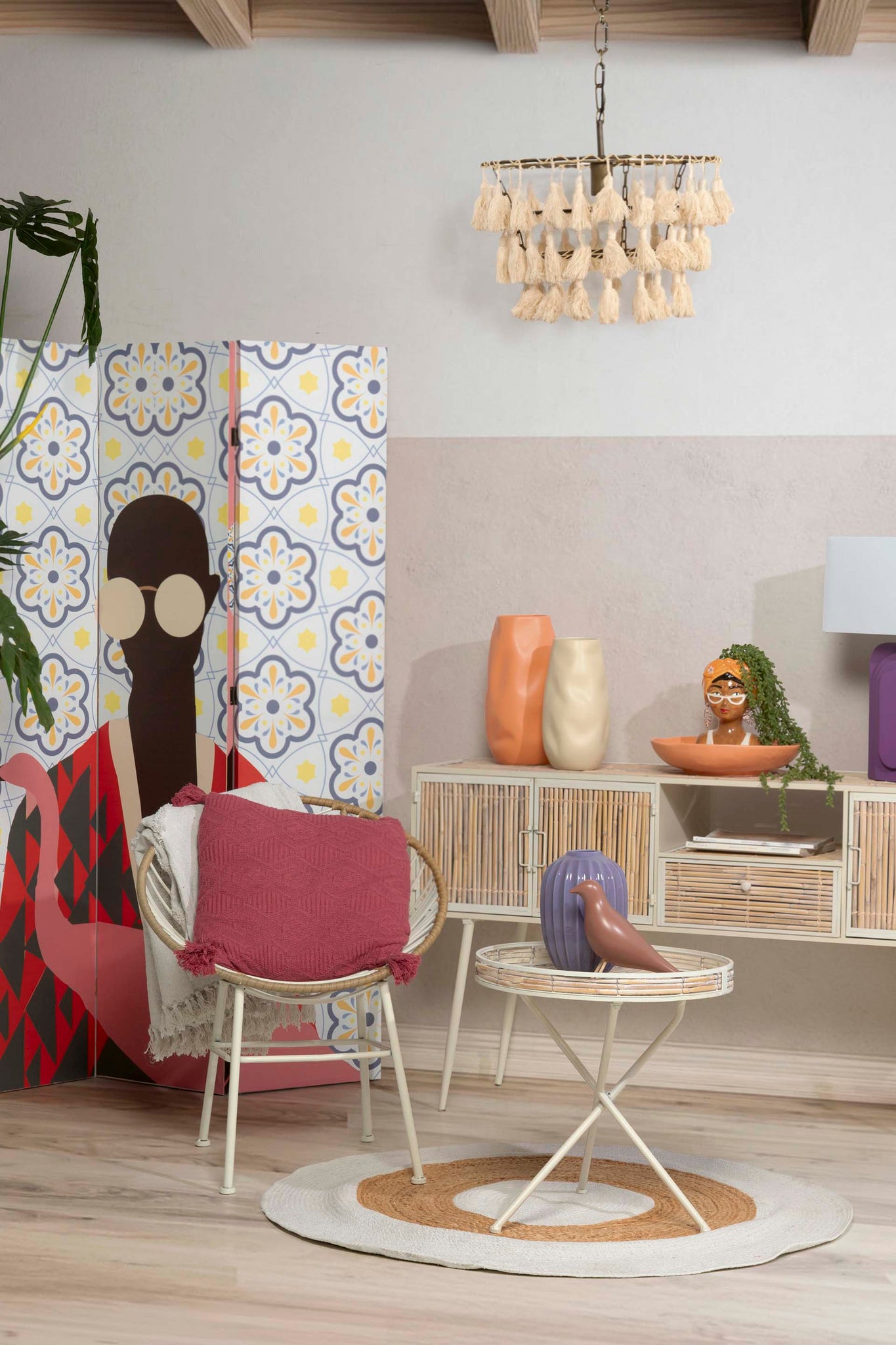 LAMPARA TECHO BORLAS BEIGE 45x45x146 CM