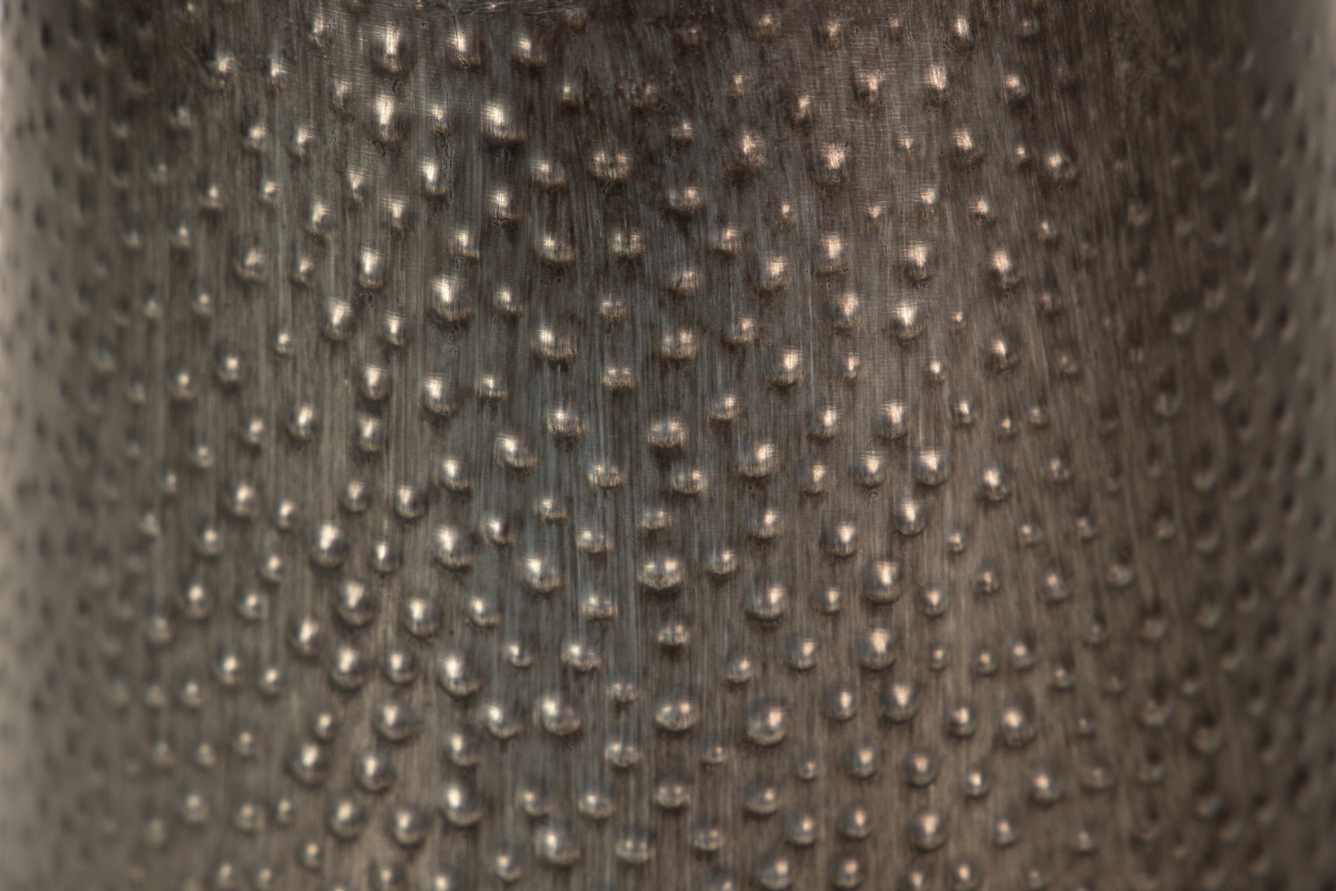 BROWN METAL VASE 25x25x40 CM